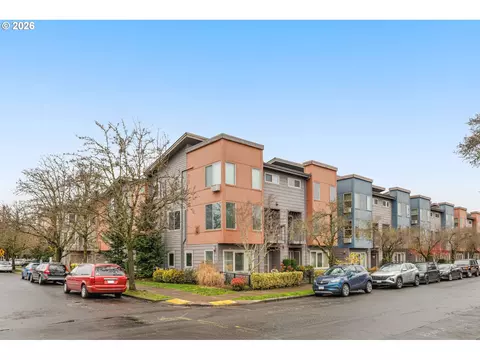 7561 N Leavitt Ave, Portland, OR 97203