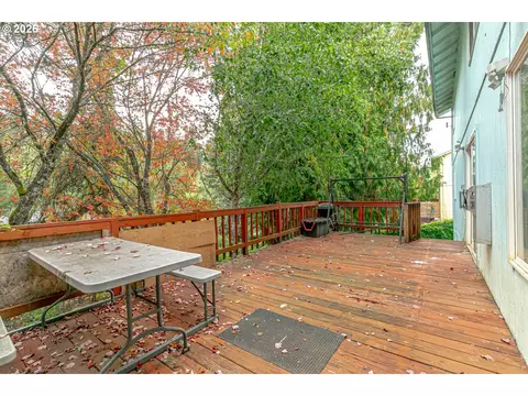 Exterior - 36430 Dubarko Rd, Sandy, OR 97055 photo 7 of 12