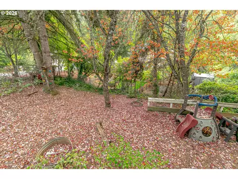 Exterior - 36430 Dubarko Rd, Sandy, OR 97055 photo 9 of 12