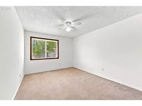 Bedroom - 3691 NE 4th St, Gresham, OR 97030 photo 5 of 6