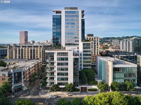 1001 NW Lovejoy St #1501, Portland, OR 97209