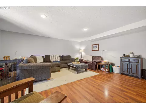 Living - 1910 SW 3rd Dr, Gresham, OR 97080 photo 6 of 7