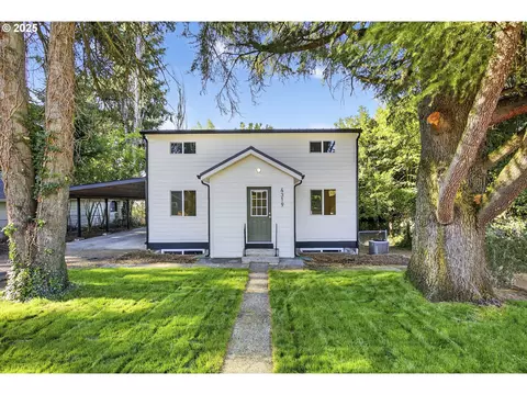 4319 NE 42nd St, Vancouver, WA 98661