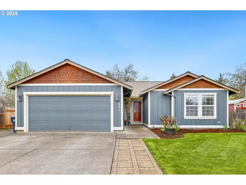 895 S Palmetto St, Cornelius, OR 97113