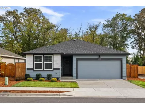 52256 SE 6th Ct, Scappoose, OR 97056