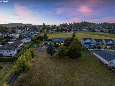 View/Area - 2607 SW Pleasant View Dr, Gresham, OR 97080 photo 2 of 8