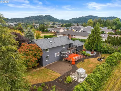 View/Area - 2607 SW Pleasant View Dr, Gresham, OR 97080 photo 7 of 8