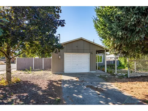 805 Deal St, Junction City, OR 97448