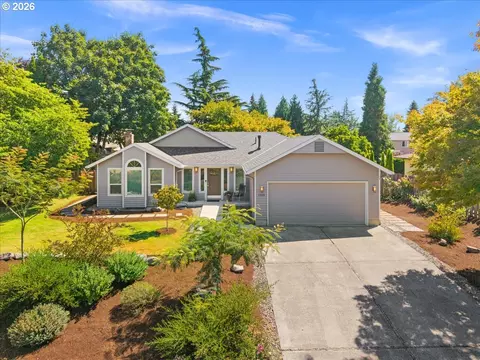 5910 NE Harvest St, Hillsboro, OR 97124