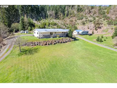 32477 W Saginaw Rd, Cottage Grove, OR 97424