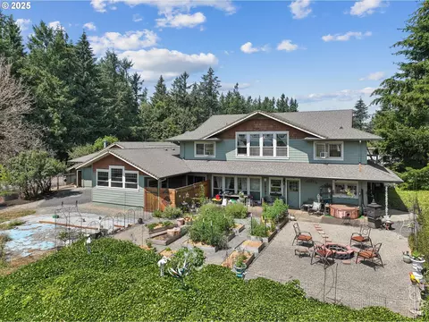 16777 S Henrici Rd, Oregon City, OR 97045