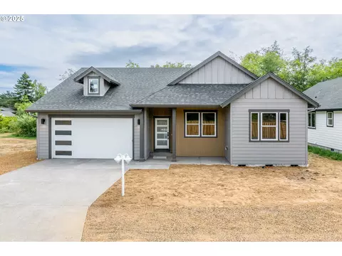11655 Sawgrass Pl, Nehalem, OR 97131