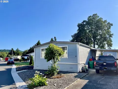 13900 SE Highway 212 #31, Clackamas, OR 97015