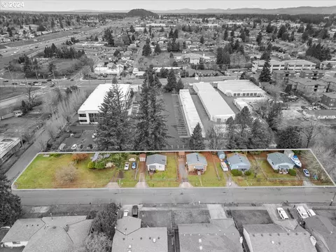 9823 SE Clinton St, Portland, OR 97266