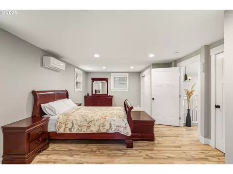 Bedroom - 29201 SE Hillyard Dr, Boring, OR 97009 photo 1 of 4