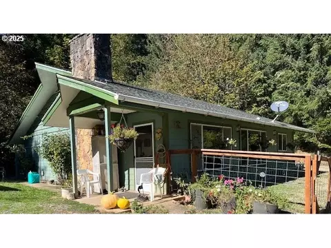 78544 Rat Creek Rd, Cottage Grove, OR 97424