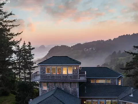 44410 Sahhali Dr, Neskowin, OR 97149
