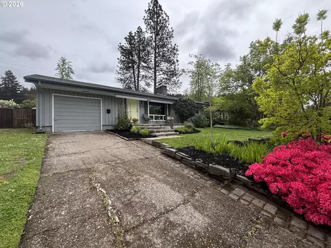 3175 University St, Eugene, OR 97405