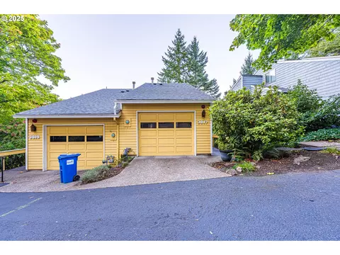 3817 Colony Oaks Dr, Eugene, OR 97405