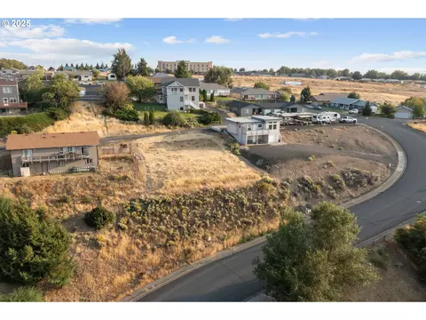 922 S Main St, Pendleton, OR 97801 photo 10