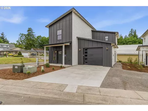 210 Glengate St, Cathlamet, WA 98612