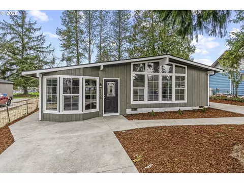 1609 Lord St, Kelso, WA 98626