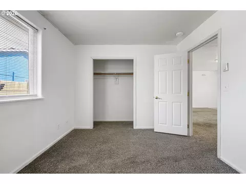 Bedroom - 4256 Daisy St, Springfield, OR 97477 photo 3 of 4