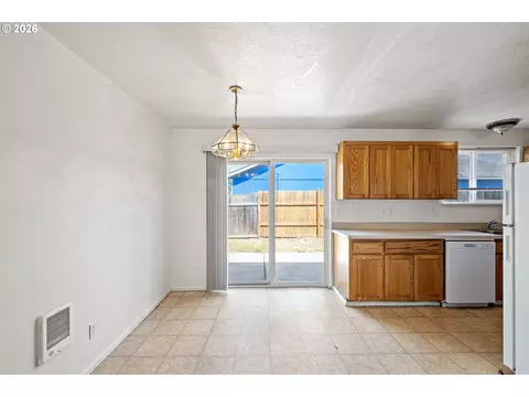 Other - 4256 Daisy St, Springfield, OR 97477 photo 4 of 6