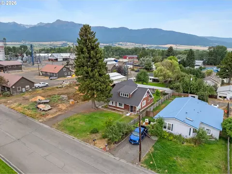 View/Area - 608 SW 2nd St, Enterprise, OR 97828 photo 1 of 2