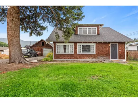 Exterior - 608 SW 2nd St, Enterprise, OR 97828 photo 1 of 10