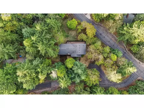 View/Area - 551 Brookside Dr, Eugene, OR 97405 photo 2 of 3