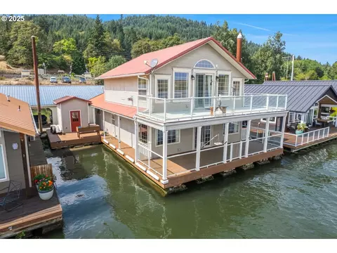 23586 NW St Helens Rd Slip # U30, Portland, OR 97231