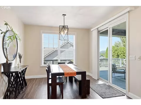 Dining - 2298 37th St, Springfield, OR 97477 photo 1 of 2