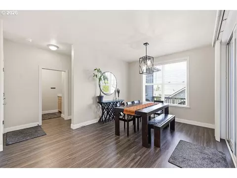 Dining - 2298 37th St, Springfield, OR 97477 photo 2 of 2