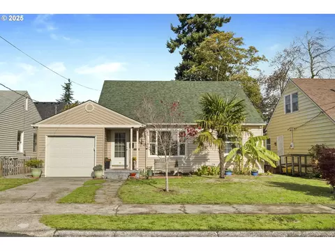 8413 NE Pacific St, Portland, OR 97220