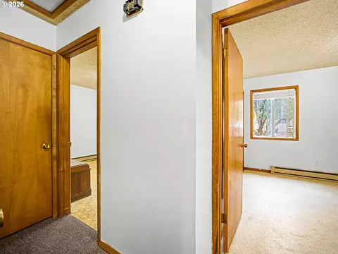 Entry Way - 41051 SE Coalman Rd, Sandy, OR 97055 photo 2 of 2