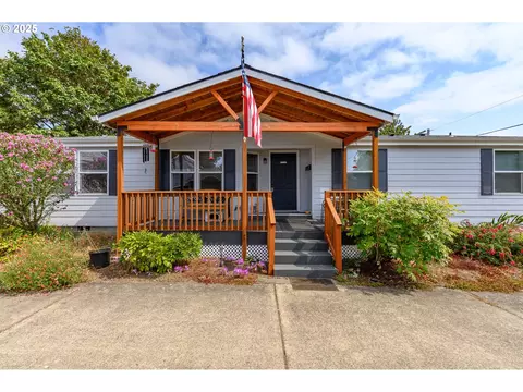 119 NW Sherman St, Sheridan, OR 97378