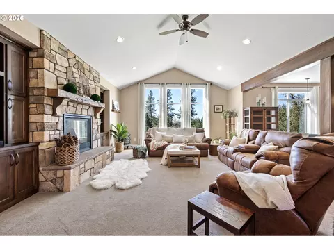 Living - 86404 Bailey Hill Rd, Eugene, OR 97405 photo 1 of 5