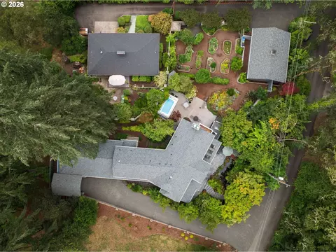 View/Area - 1949 Graham Dr, Eugene, OR 97405 photo 1 of 1