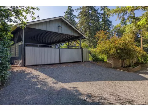 Exterior - 1949 Graham Dr, Eugene, OR 97405 photo 7 of 7