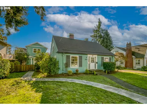 3724 SE Franklin St, Portland, OR 97202