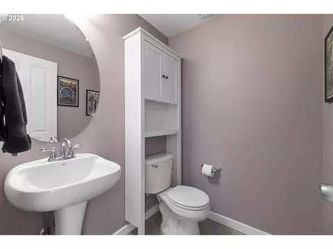 Bath - 826 NW Council Dr, Gresham, OR 97030 photo 1 of 4