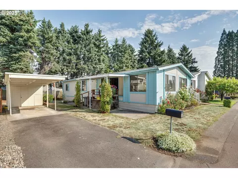 835 SE 1st Ave #10, Canby, OR 97013