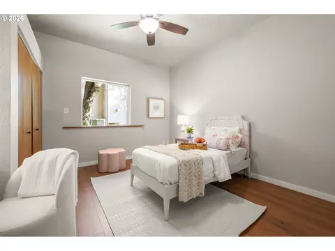 Bedroom - 2262 Todd St, Eugene, OR 97405 photo 6 of 8