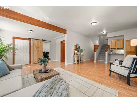 Living - 2262 Todd St, Eugene, OR 97405 photo 4 of 6