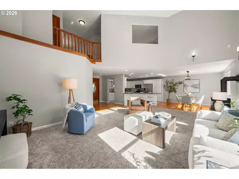 Living - 2262 Todd St, Eugene, OR 97405 photo 3 of 6