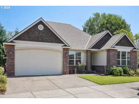 724 N 31st Ave, Cornelius, OR 97113