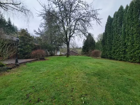 Exterior - 2910 SE Hillyard Rd, Gresham, OR 97080 photo 5 of 8