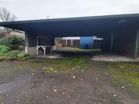 Exterior - 2910 SE Hillyard Rd, Gresham, OR 97080 photo 3 of 8
