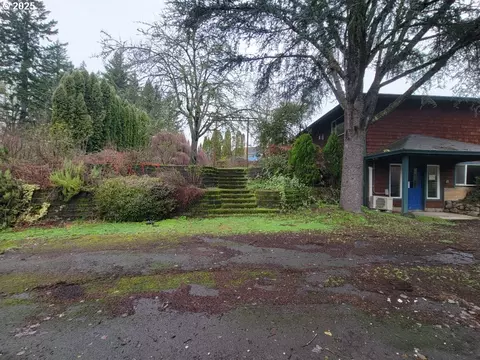 Exterior - 2910 SE Hillyard Rd, Gresham, OR 97080 photo 8 of 8